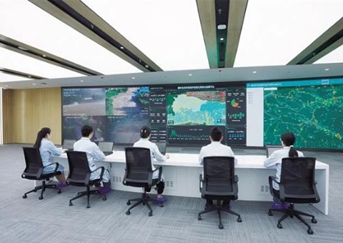 实景三维为陕西秦岭；げ迳稀笆滞场