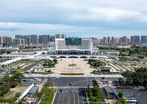 北海市：：：妄想引领贯串要素包管全历程 激活工业开展新动能