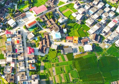 福建省开展“墟落著名行动” <br>自实验以来至上月尾，，，全省共命名、、更名地名4900余个，，，收罗上图墟落地名信息近14万条