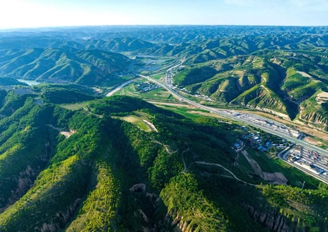 陕西：：：科学修复治理 让土地资源“重生”