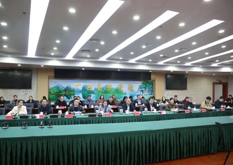 广西安排耕地；ず土焱谅袒占渥ㄏ钔胩謇虑 “破局”耕林空间矛盾